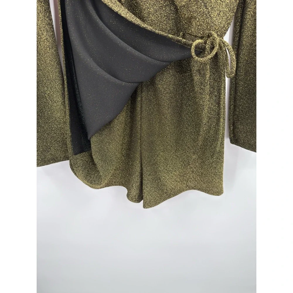 Altar'd State Flare‎ Sleeve Romper in Gold Shimmer Women's Size XS KR72944 NEW